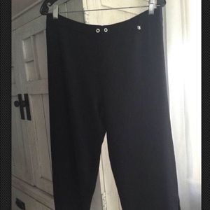 St. John Sport Basic Black Knit Capris Size M.